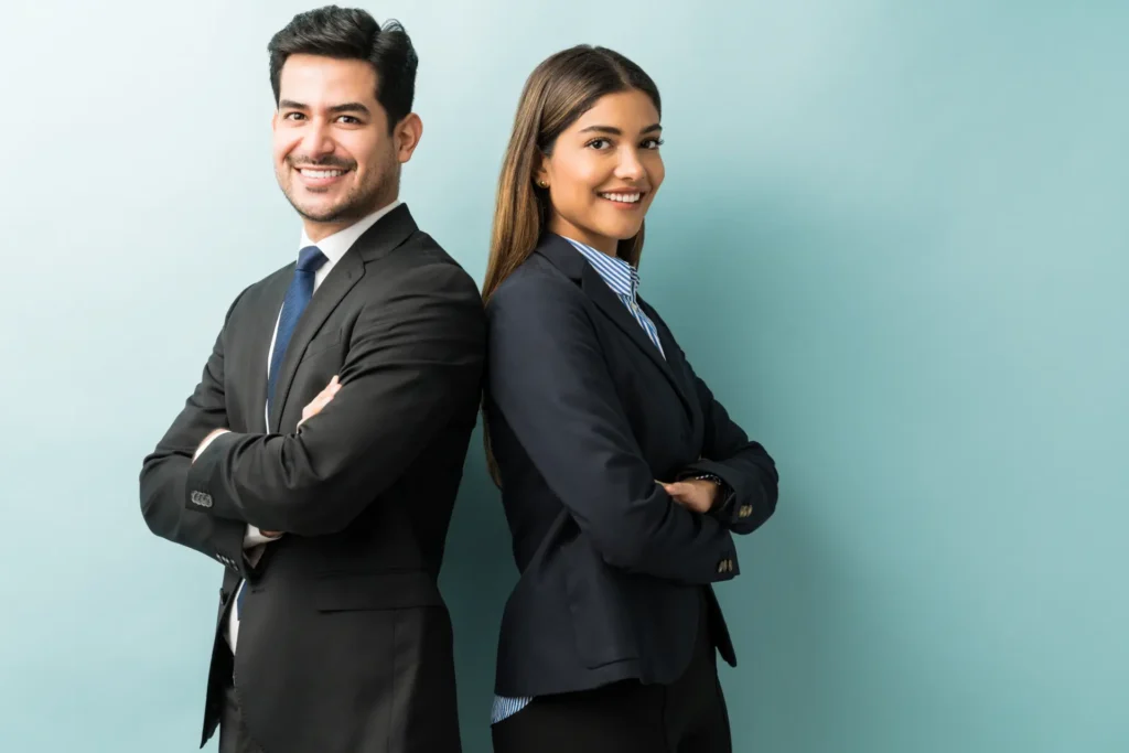 Cele mai bune cursuri de coaching profesioniștilor care doresc să și dezvolte abilitățile de leadership și comunicare Contact Contactează-ne